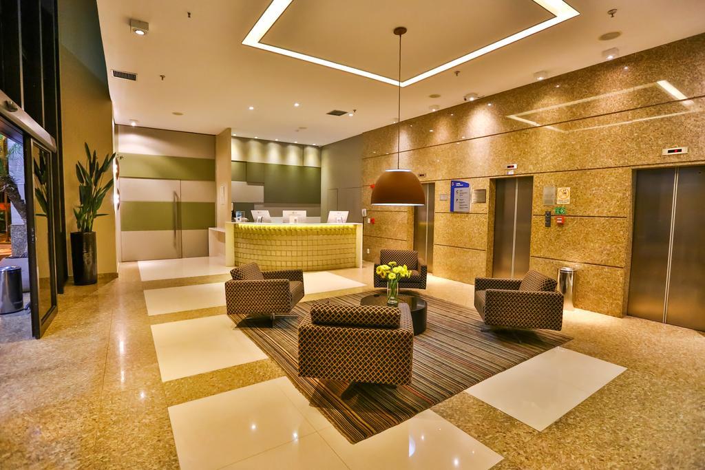 Comfort Hotel Taguatinga Buitenkant foto